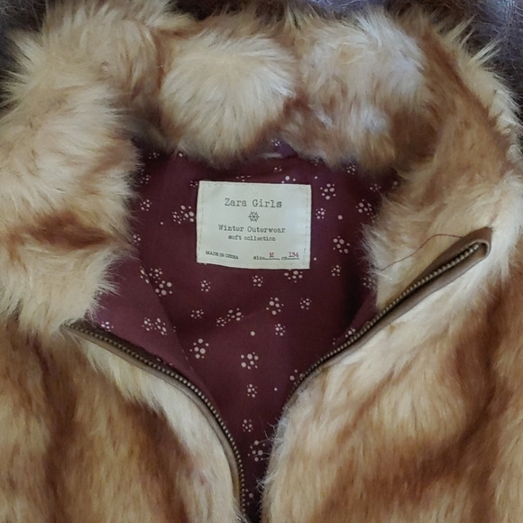 Zara Faux Fur Sleeveless Zippered Vest - Picture 3 of 5